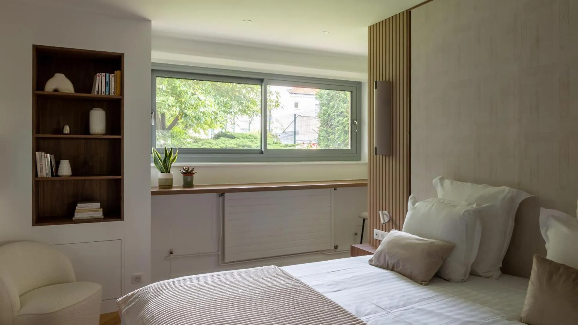 Apartment The Place To Be - 3 Bedrooms With Airco Paris